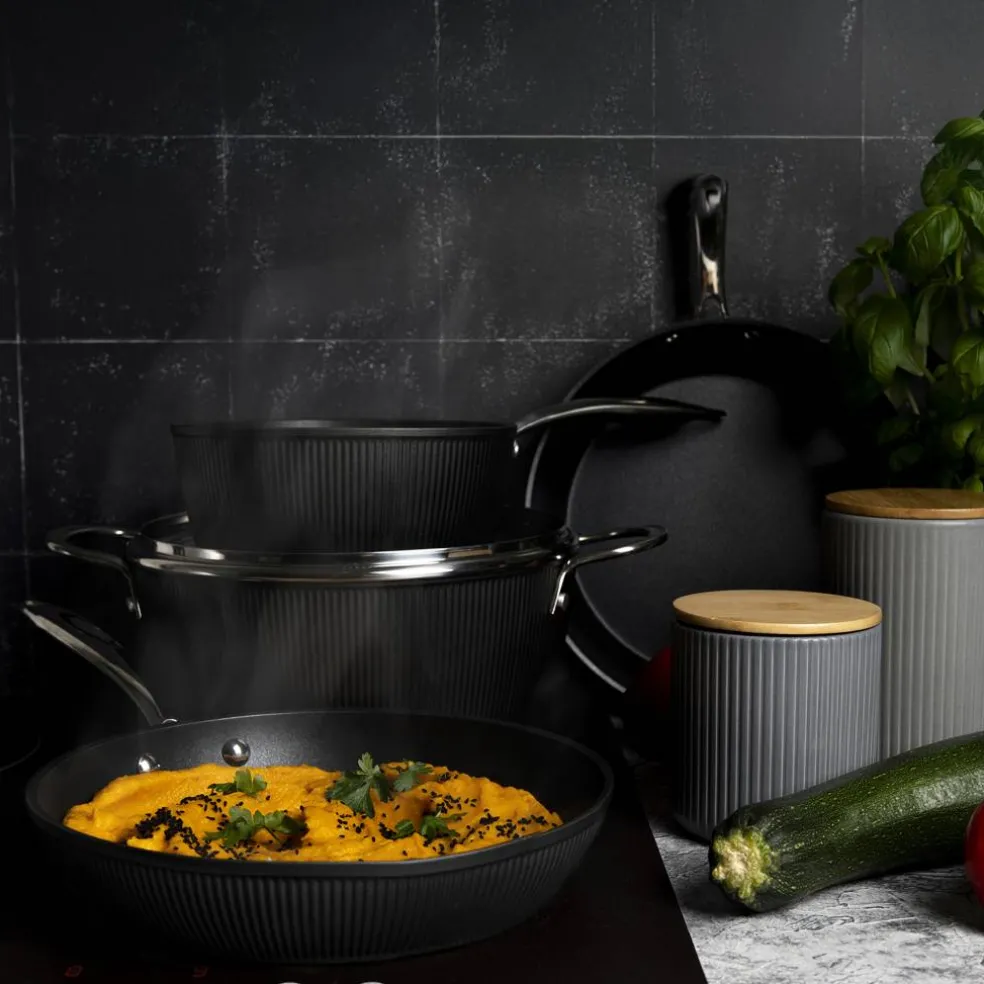 Garnek aluminiowy z pokrywką Curly
